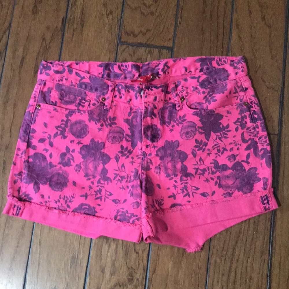 Lucky Brand Floral print Shorts 💕.  Size 12/31